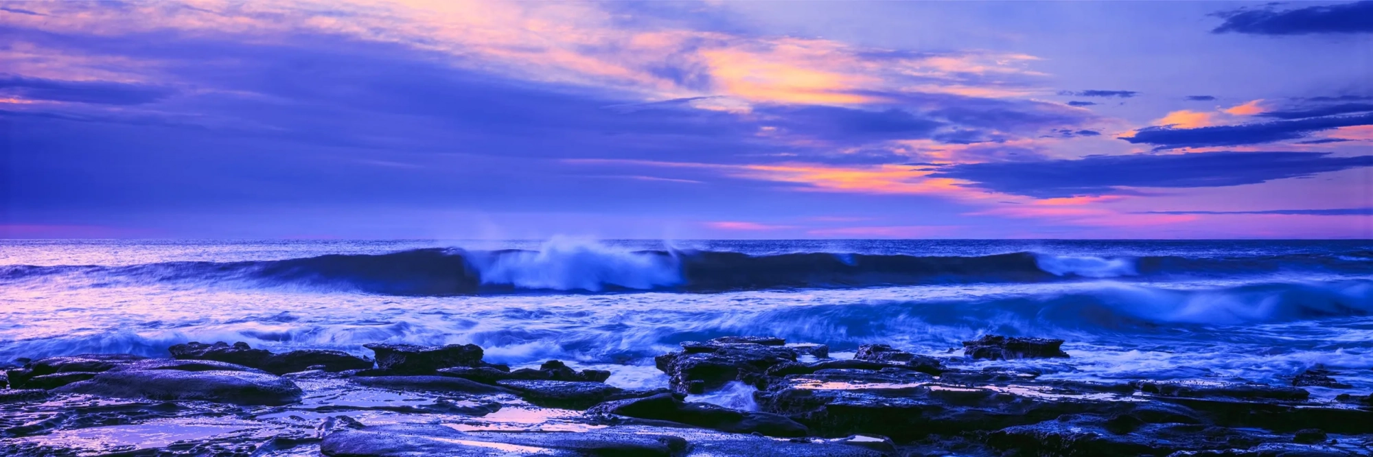 Ocean Rush  Wall Art